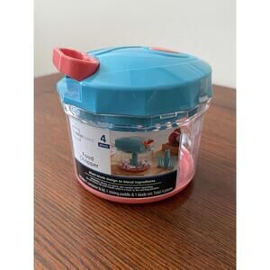 Mainstays ~ 4 Piece ~ "Pull" ~ Food Chopper Container ~ Lid ~ Paddle ~ Blade Set